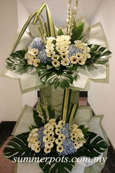 Condolence Stand 084