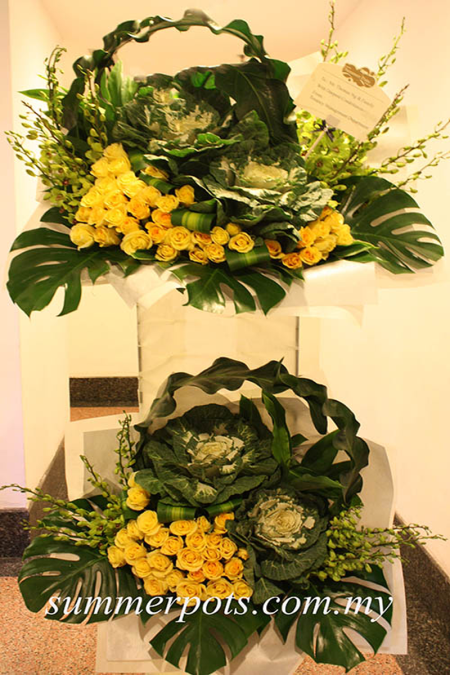 Condolence Stand 111