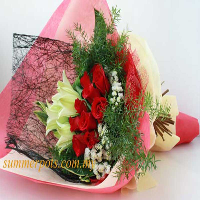 Madonna Lily Bouquet 192