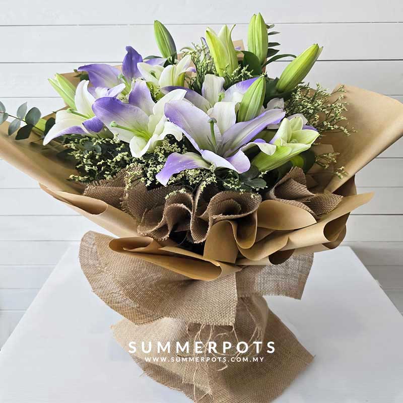Lilies Bouquet 591