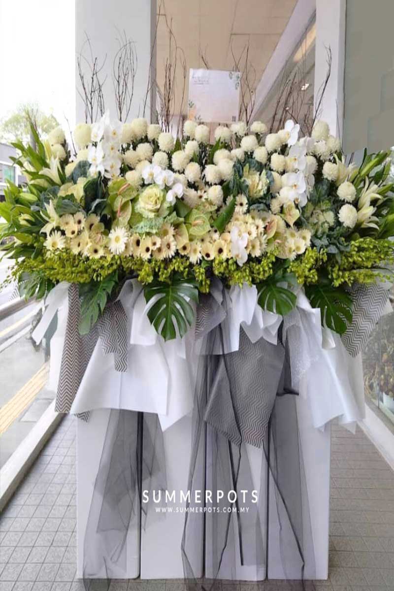 Condolence Stand 331